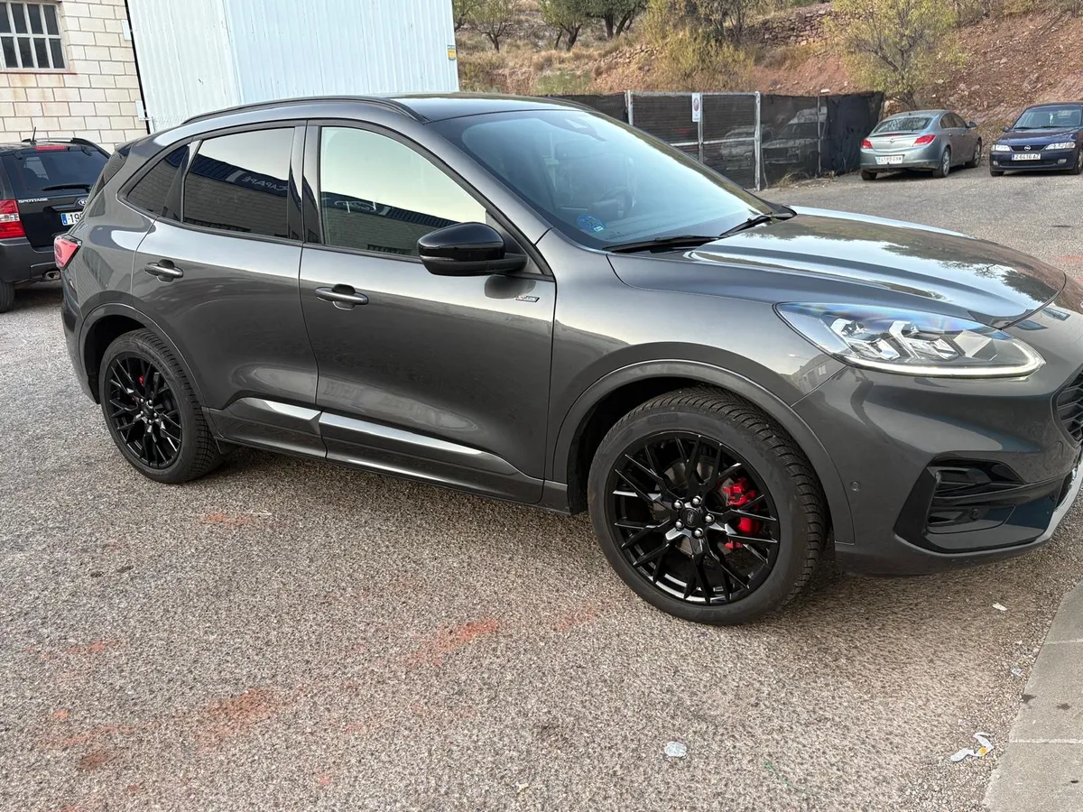 Ford Kuga ST-Line 2.5 PHEV 225 CV, foto 2