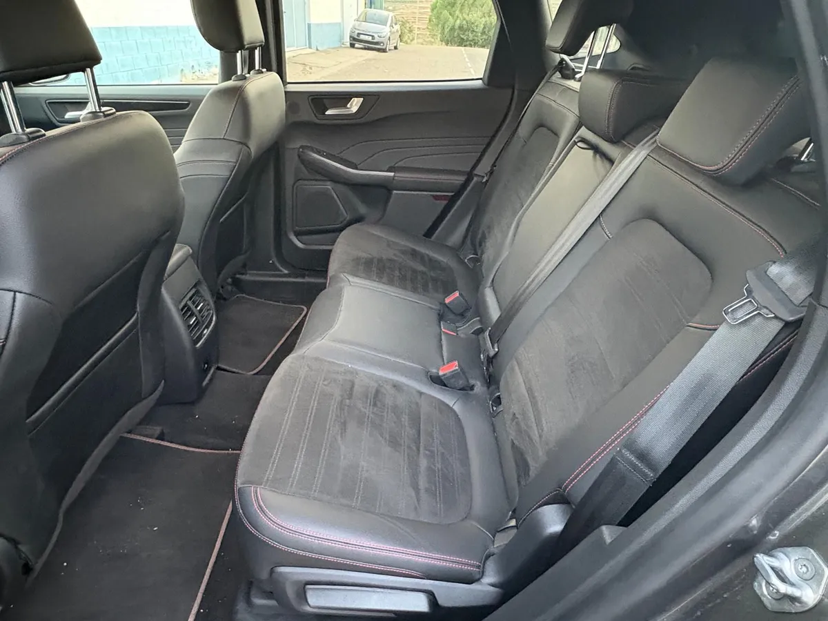 Ford Kuga ST-Line 2.5 PHEV 225 CV, foto 9